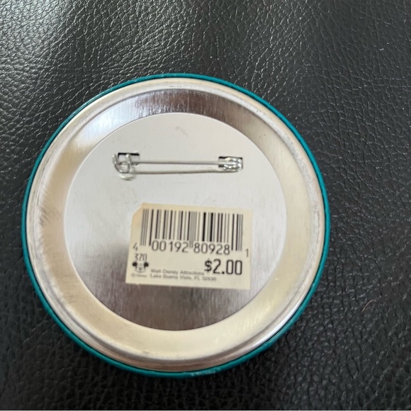 Walt Disney world parks pin button 2000 official disneyana convention - Picture 2 of 3